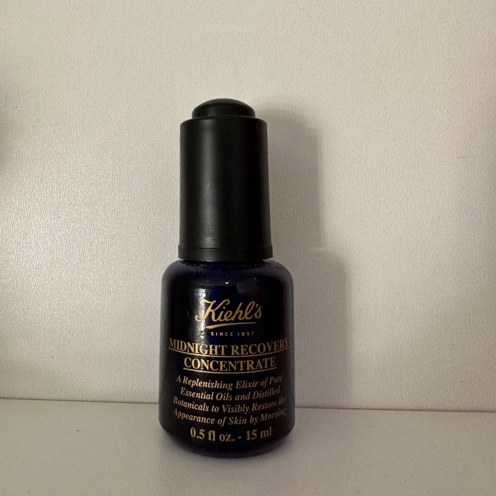 Kiehl’s midnight recovery concentrate